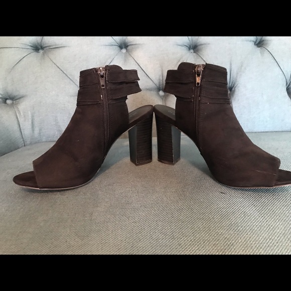 Madden Girl Black Suede Shooties - Picture 6 of 6